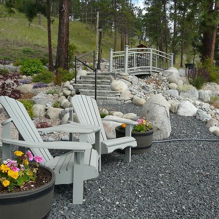Heartstone B&B Peachland Exterior foto